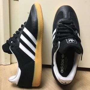 Adidas Samba - gum Sole 7.5 women’s